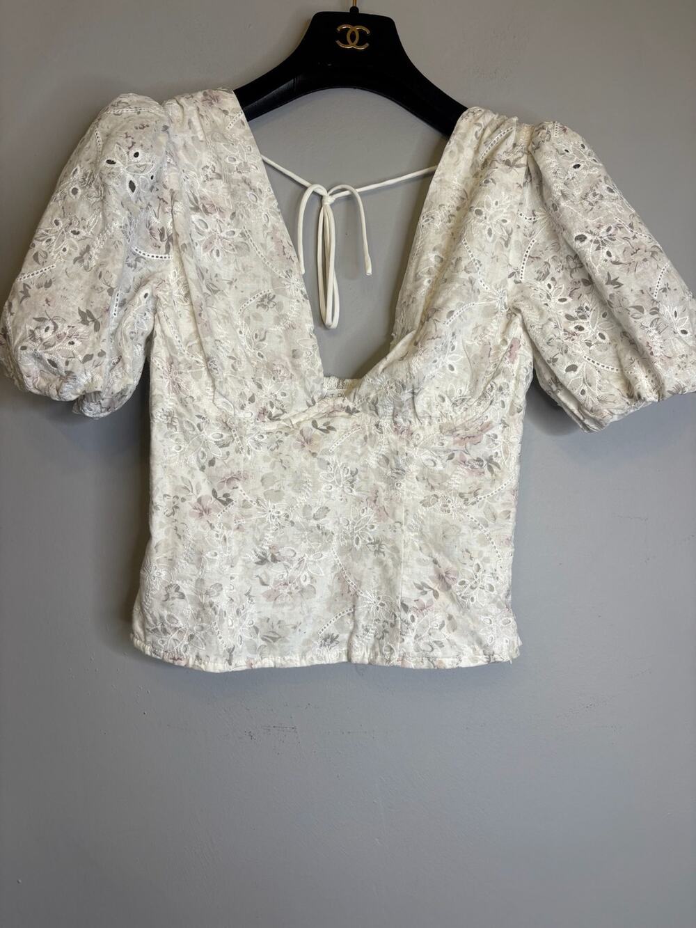 ASTR the Label White Lace Puff Sleeve Tie Back Crop Top Blouse Size S